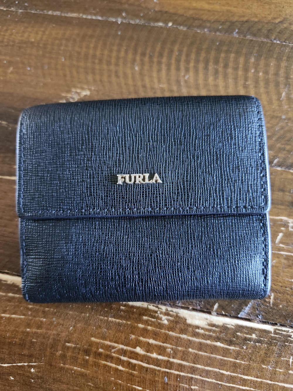 Sale🥰 Furla Saffiano Compact Trifold Wallet BNWOT